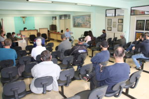 Leia mais sobre o artigo Reunião do Comitê Municipal de combate ao CORONAVIRUS com a presença dos Presidentes de capelas e Comunidades do interior