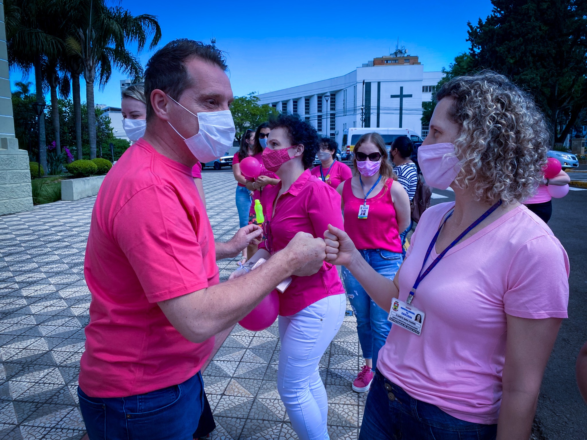 Você está visualizando atualmente CAMINHADA MARCA ENCERRAMENTO DE ATIVIDADES DO OUTUBRO ROSA