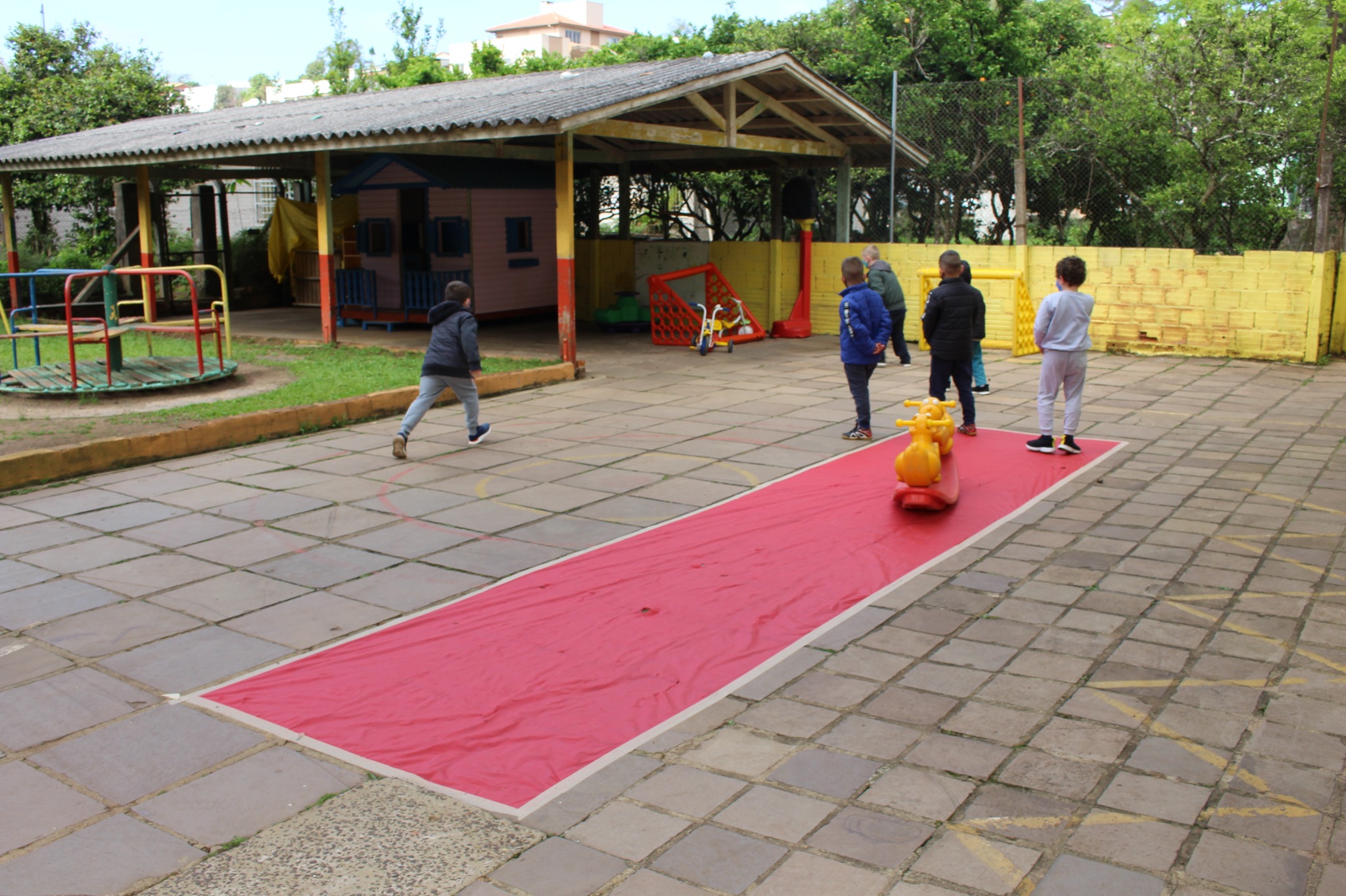 Explorando a Primavera: Atividades Lúdicas para Educação Infantil