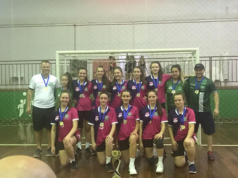 Leia mais sobre o artigo Severiano de Almeida campeão da Liga Gaúcha de Handebol Feminino Categoria Cadete