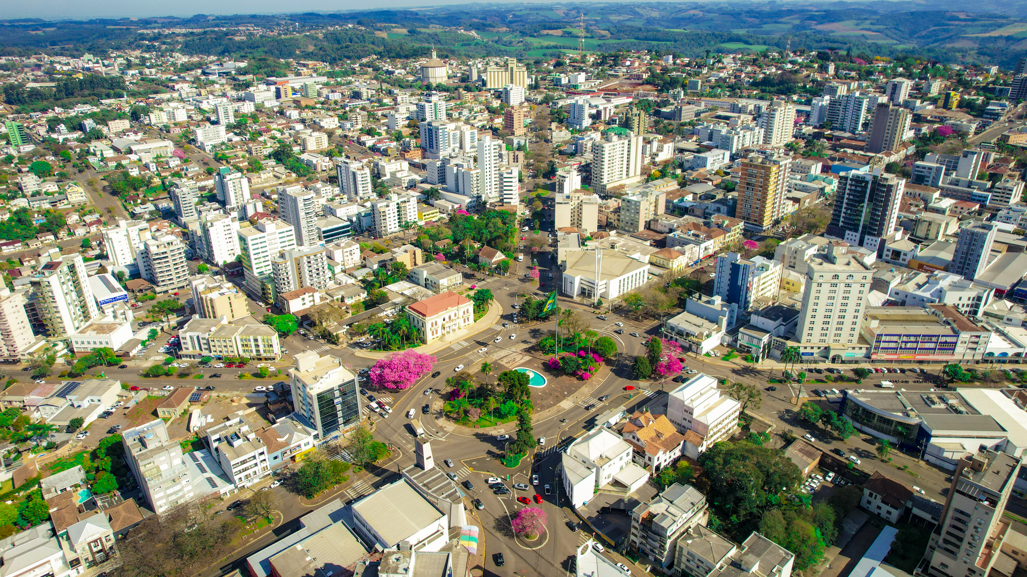 Você está visualizando atualmente PLANO DE MOBILIDADE URBANA: HUMANIZAR, MODERNIZAR E INTEGRAR O MUNICÍPIO