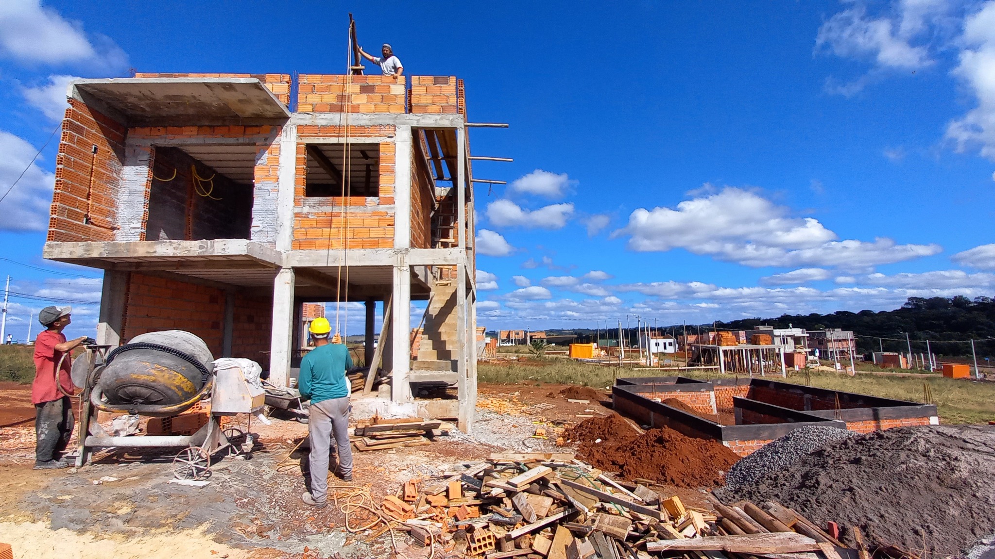 Você está visualizando atualmente MAIS DE 400 OBRAS APROVADAS EM 4 MESES