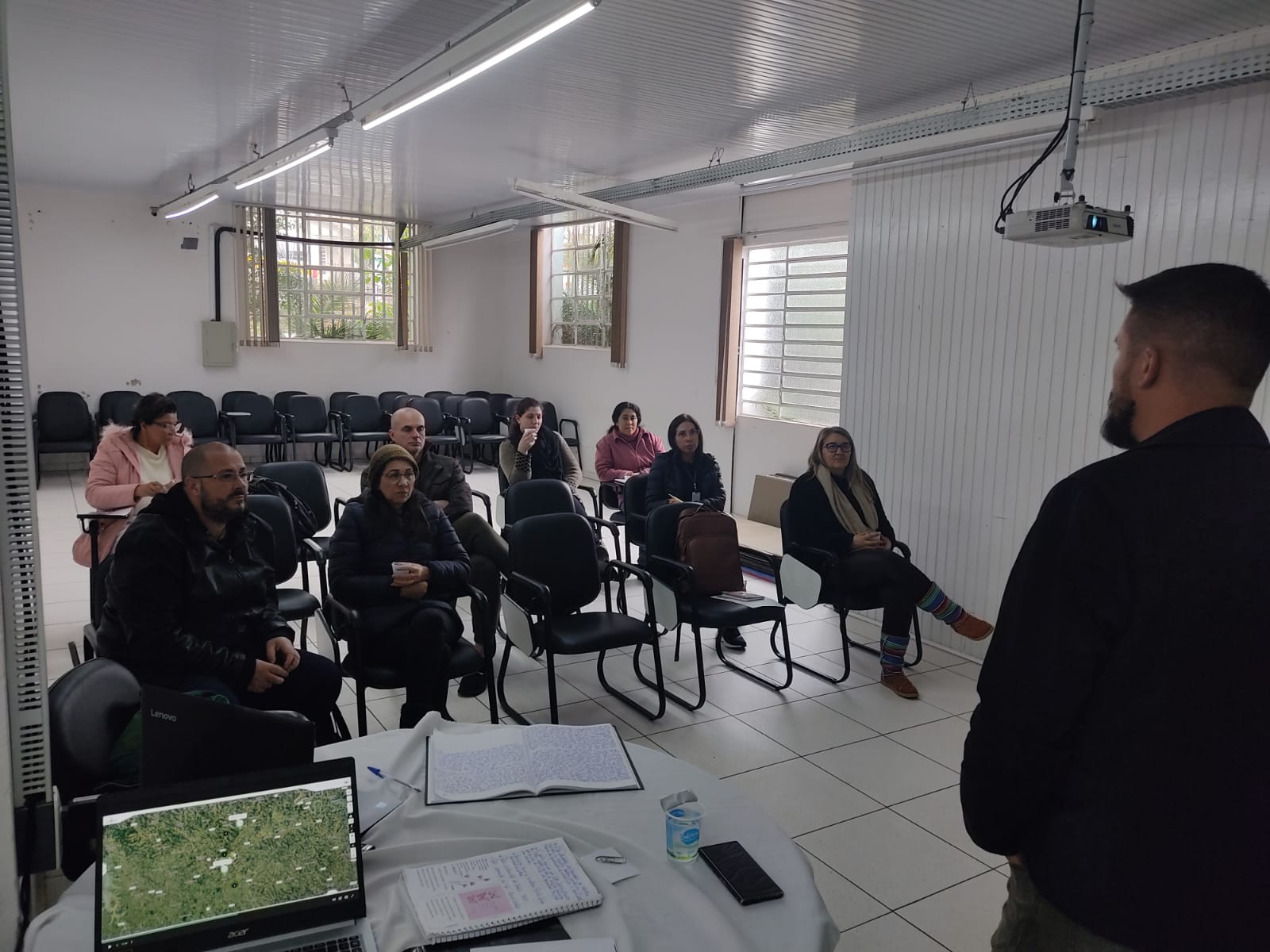 Você está visualizando atualmente PROGRAMA DO TRANSPORTE ESCOLAR É APRESENTADO AO CONSELHO DO FUNDEB