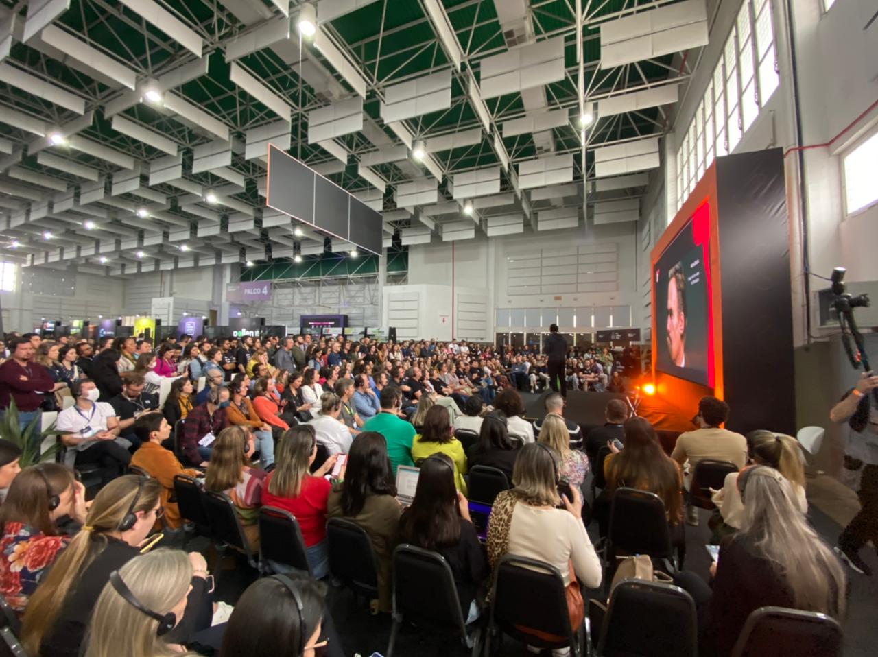 Você está visualizando atualmente COMITIVA ERECHINENSE MARCA PRESENÇA EM EVENTO DE INOVAÇÃO E EMPREENDEDORISMO EM FLORIANÓPOLIS