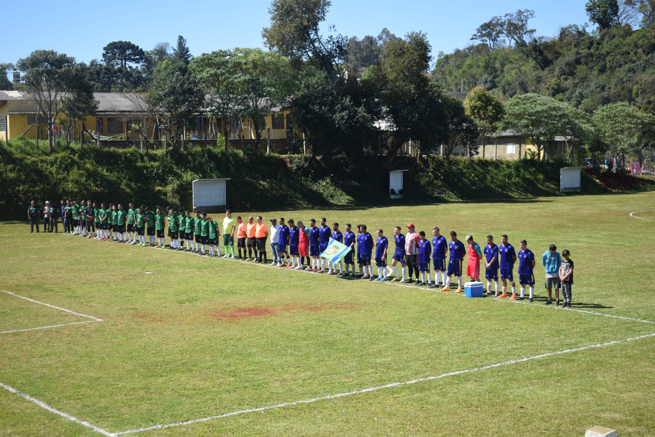 Você está visualizando atualmente 37 EQUIPES PARTICIPAM DO CAMPEONATO MUNICIPAL DE FUTEBOL DE CAMPO