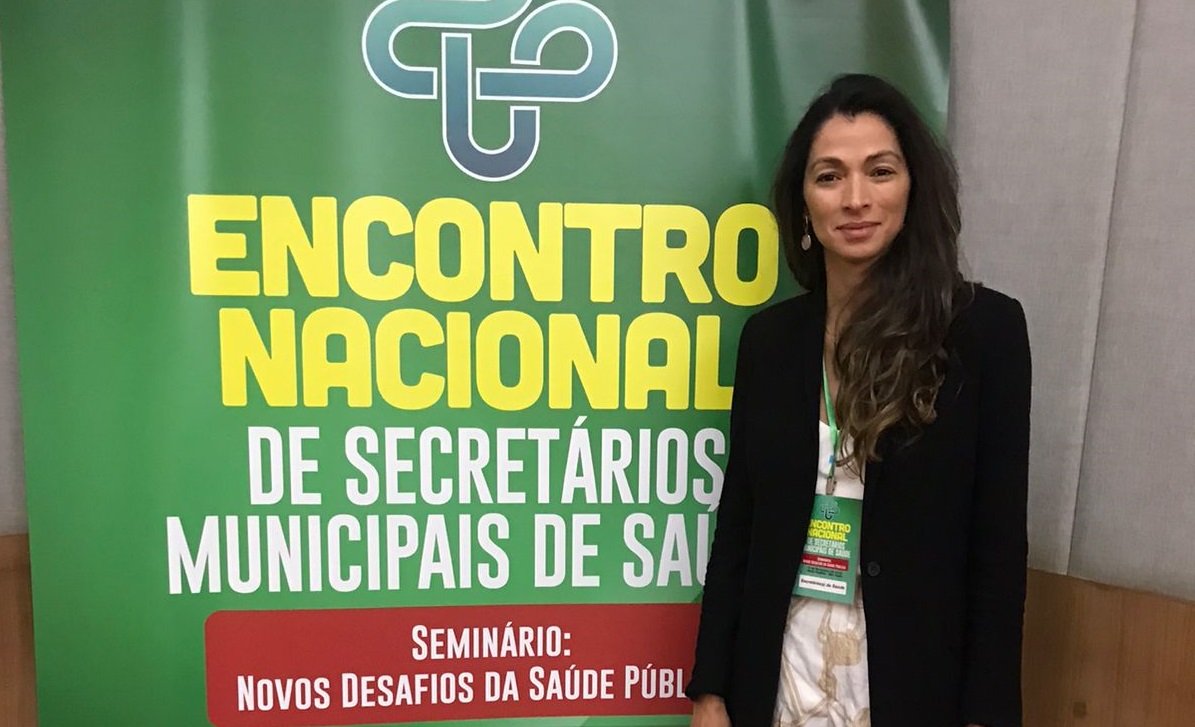 Você está visualizando atualmente SECRETÁRIA DE SAÚDE PARTICIPA DE ENCONTRO NACIONAL DE GESTORES DA ÁREA