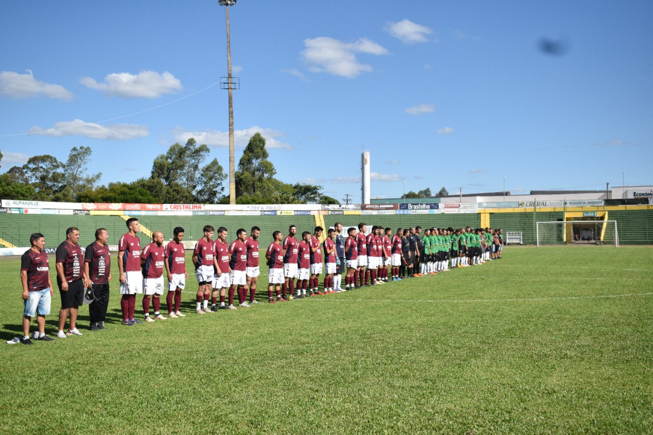 Você está visualizando atualmente CAMPEONATO MUNICIPAL DE FUTEBOL: CONFIRA OS VENCEDORES DA 2ª DIVISÃO