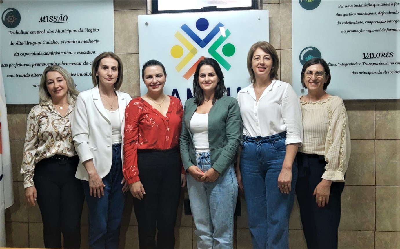 Primeiras-damas da AMAU escolhem nova diretoria - AMAU - Associação de  Municípios do Alto Uruguai
